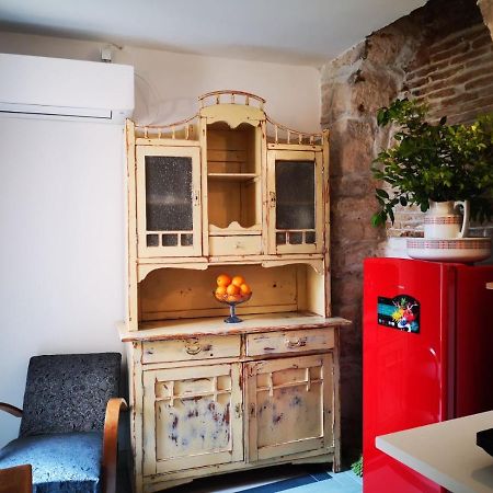 Cres B Studio Apartman Bagian luar foto
